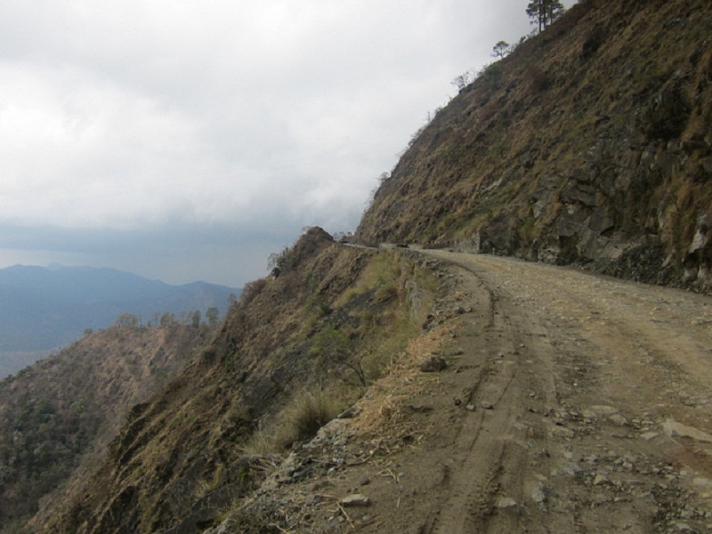 ३३ वर्ष बित्दा पनि दिपायल सडकले पूर्णता पाउन सकेन